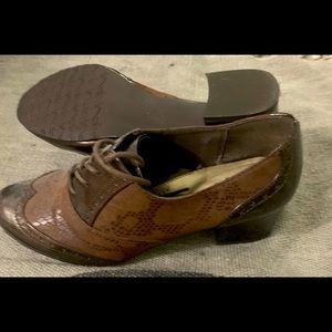 Hush puppies women’s dress shoe